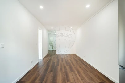 Apartamento T2 para Venda em Sacavém e Prior Velho