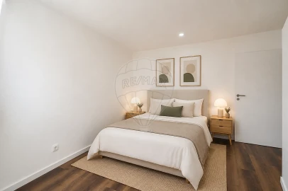 Apartamento T2 para Venda em Sacavém e Prior Velho