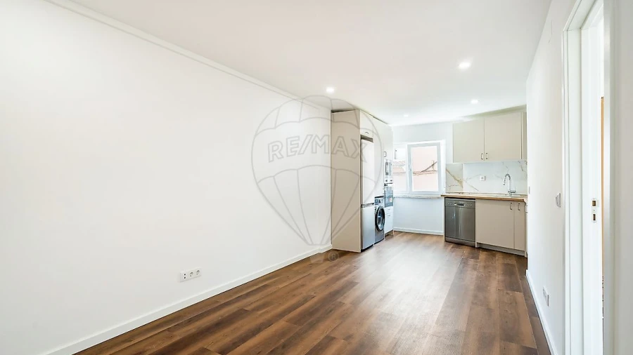 Apartamento T2 para Venda em Sacavém e Prior Velho