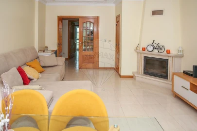 Apartamento T2 para Venda em Alenquer (Santo Estêvão e Triana)