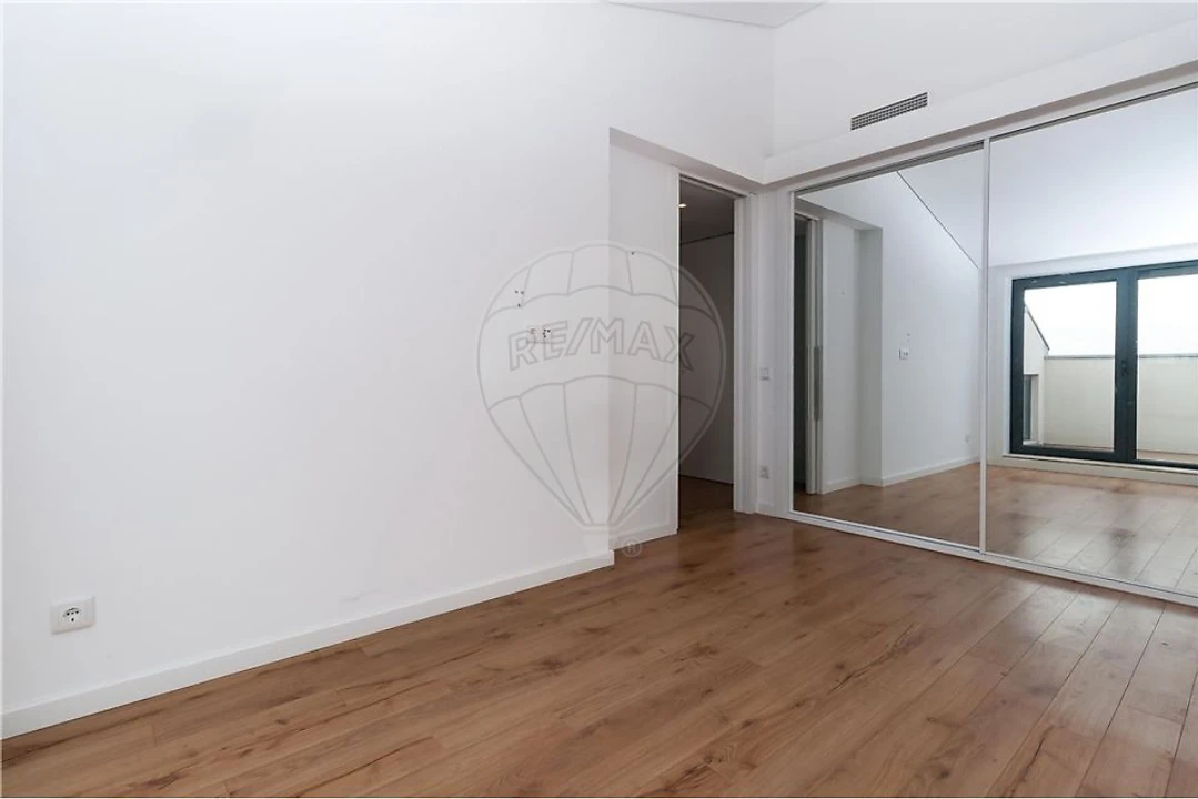Apartamento T2 para Venda em Bonfim Foto 10
