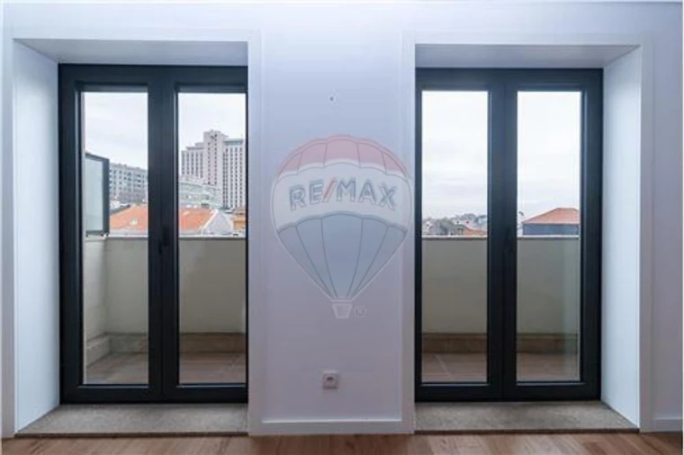 Apartamento T2 para Venda em Bonfim Foto 8