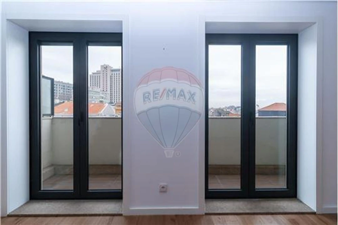 Apartamento T2 para Venda em Bonfim Foto 8