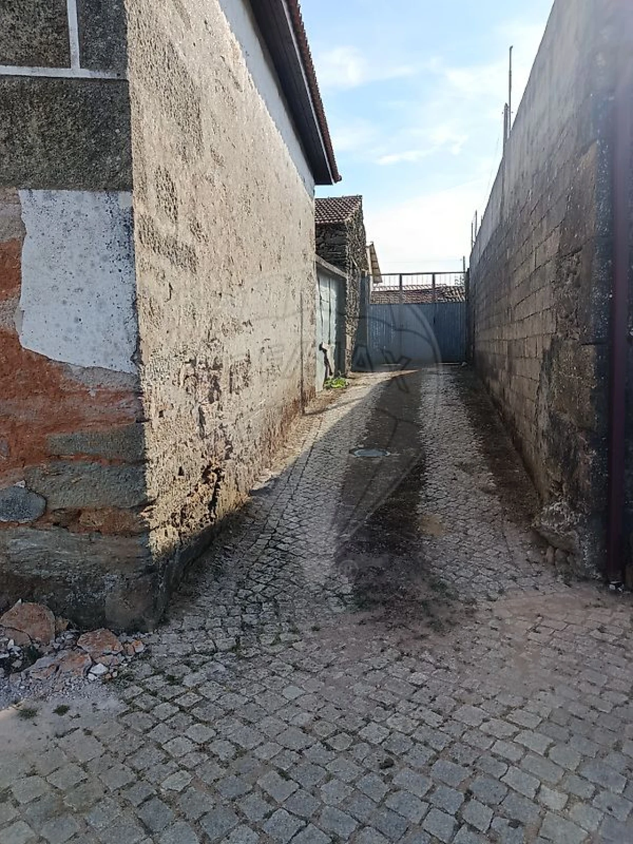 Moradia T4 para Venda em Carrazedo de Montenegro e Curros Foto 2