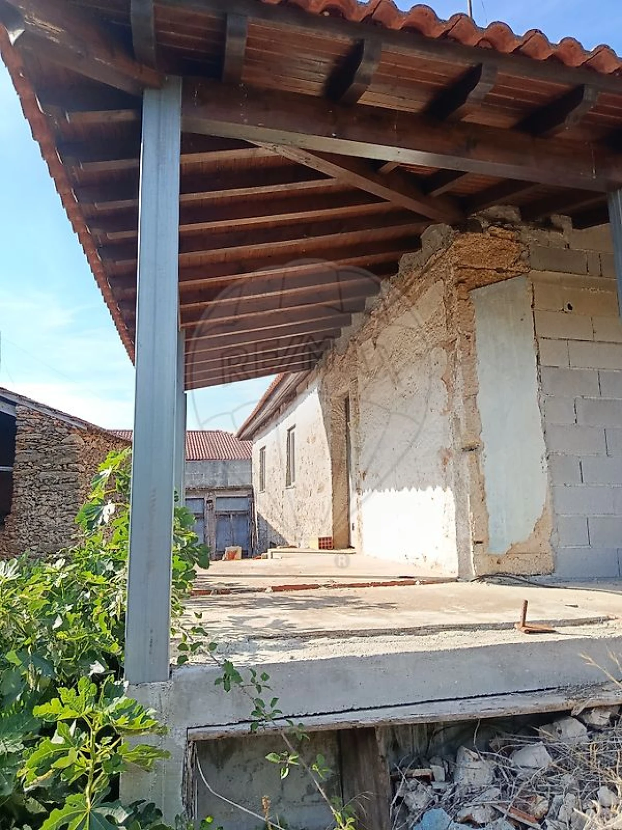 Moradia T4 para Venda em Carrazedo de Montenegro e Curros Foto 42