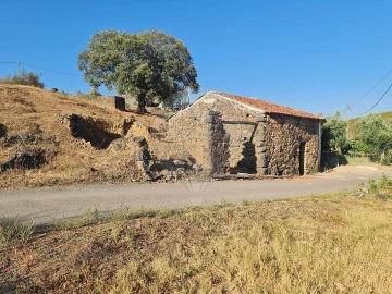 Moradia T3 para Venda em Carvoeiro