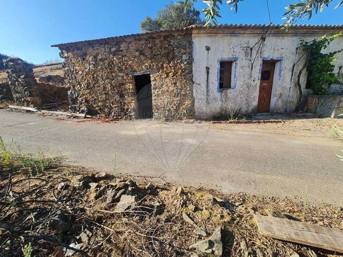 Moradia T3 para Venda em Carvoeiro Foto 10