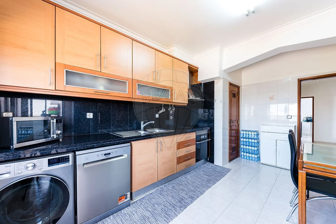 Apartamento T2 para Venda em Seixal, Arrentela e Aldeia de Paio Pires Foto 6