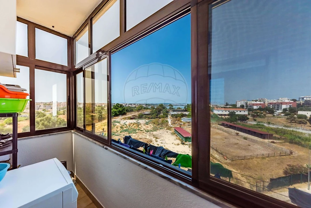 Apartamento T2 para Venda em Seixal, Arrentela e Aldeia de Paio Pires Foto 17