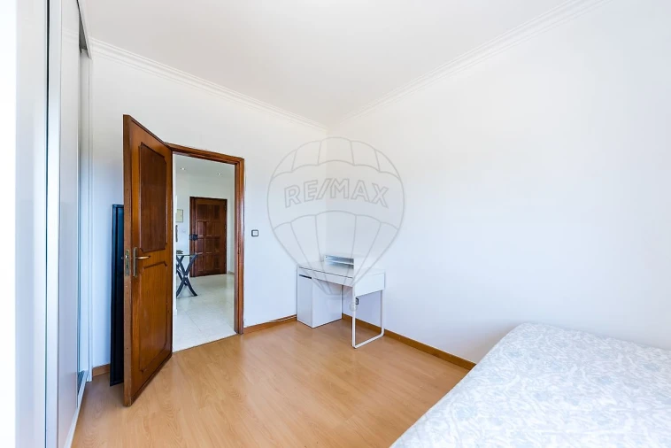 Apartamento T2 para Venda em Seixal, Arrentela e Aldeia de Paio Pires Foto 13