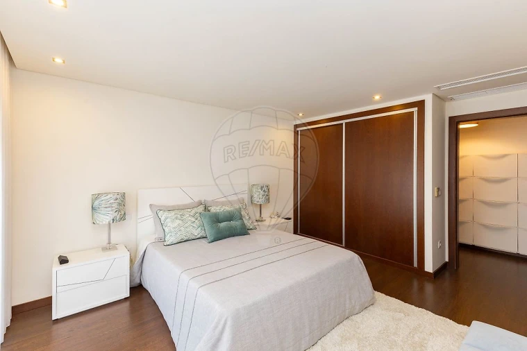 Apartamento T2 para Venda em Torno Foto 14