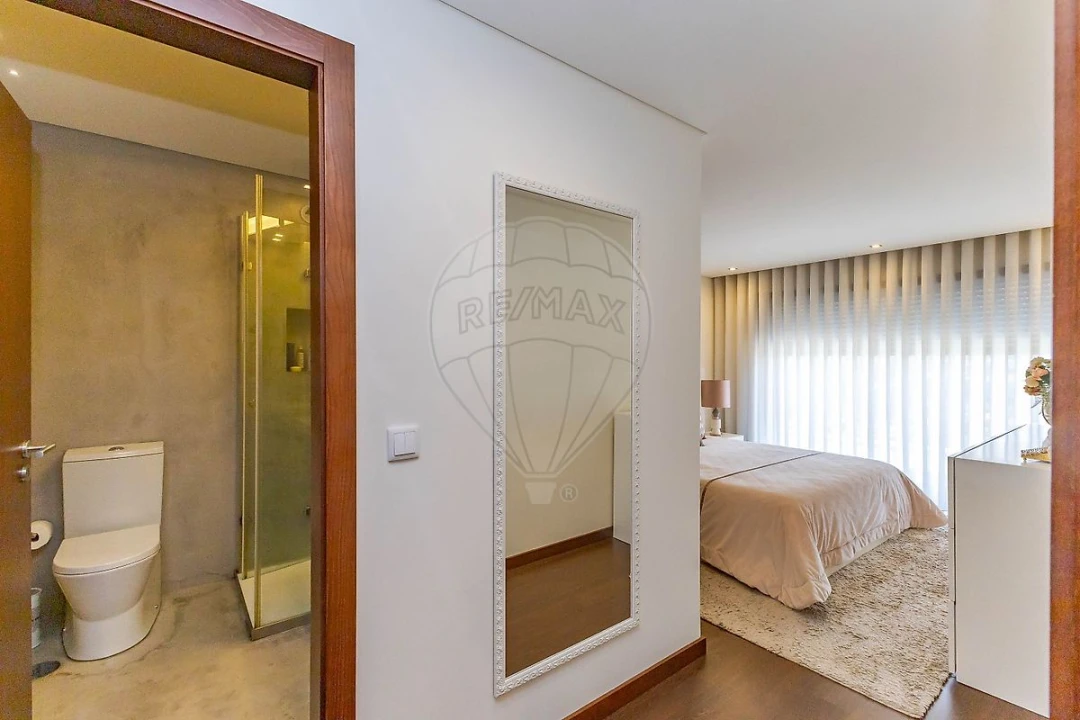 Apartamento T2 para Venda em Torno Foto 9