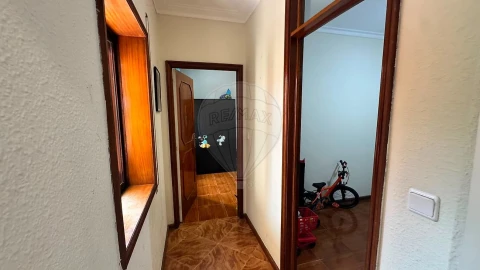Moradia T3 para Venda em Oliveira do Douro