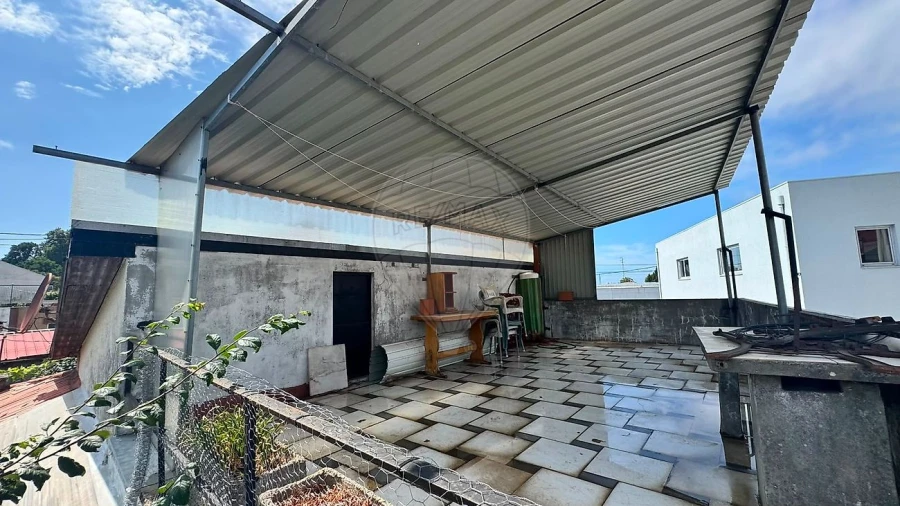 Moradia T3 para Venda em Oliveira do Douro Foto 17