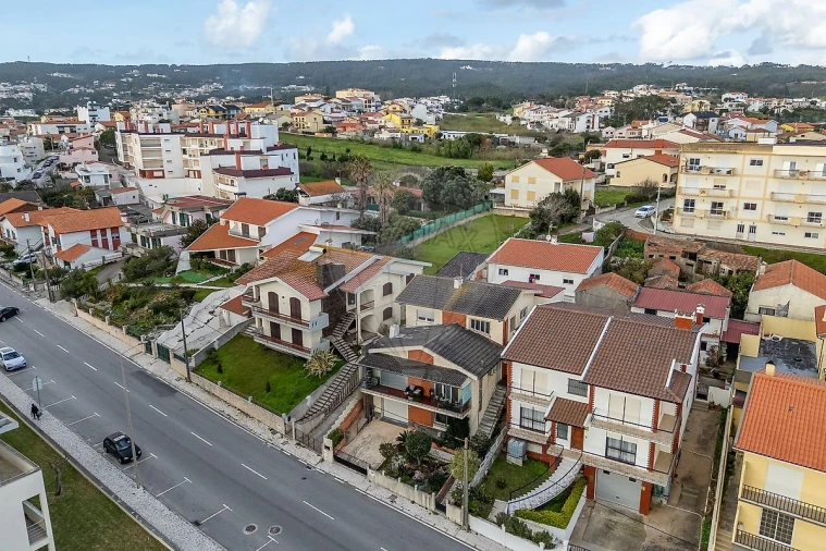 Moradia T4 para Venda em Buarcos Foto 3