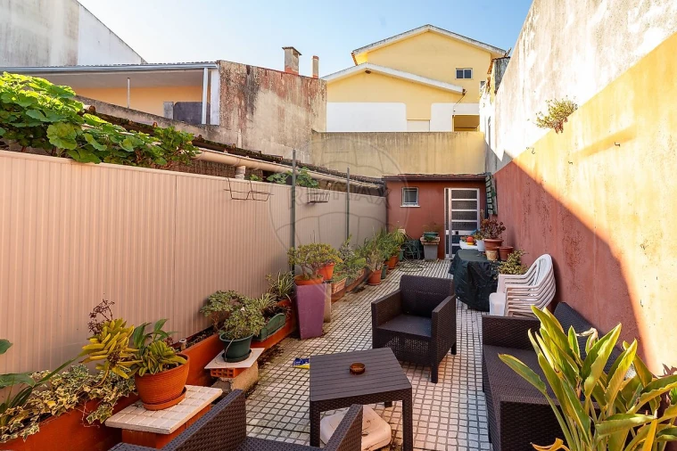 Apartamento T2 para Venda em Buarcos Foto 35