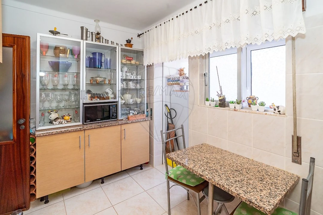Apartamento T2 para Venda em Buarcos Foto 31