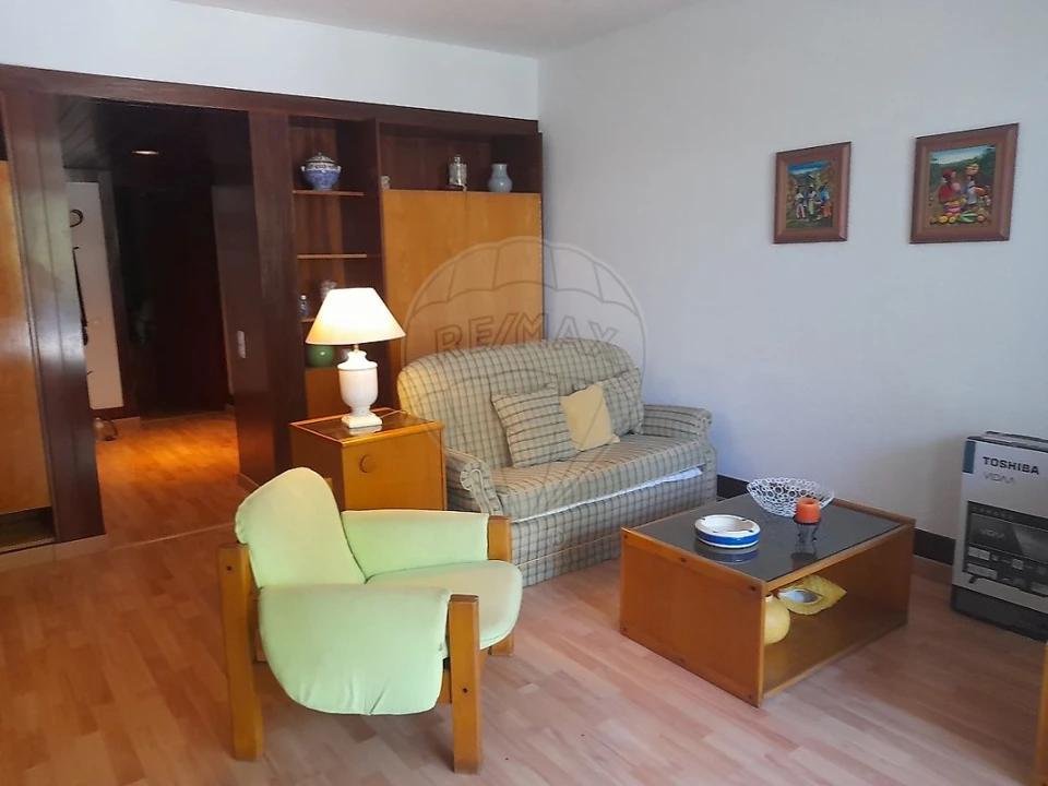 Apartamento T1 para Venda em Carvalhal Foto 10