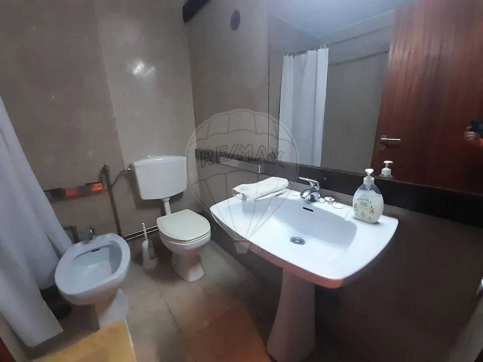 Apartamento T1 para Venda em Carvalhal Foto 19