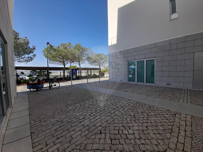 Apartamento T1 para Venda em Carvalhal Foto 2