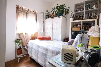 Apartamento T2 para Venda em Pontinha e Famões