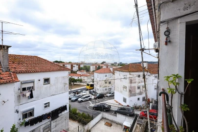 Apartamento T2 para Venda em Pontinha e Famões