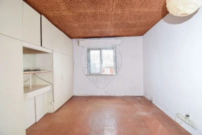 Apartamento T1 para Venda em Queluz e Belas