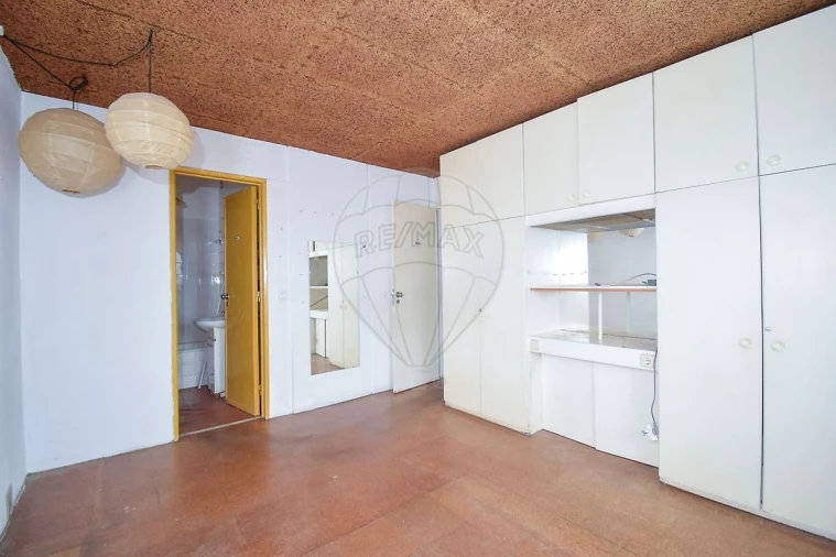 Apartamento T1 para Venda em Queluz e Belas Foto 5
