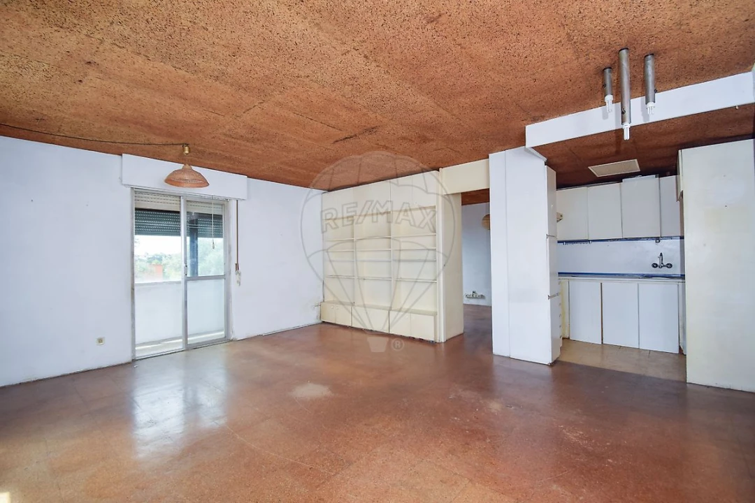 Apartamento T1 para Venda em Queluz e Belas Foto 10