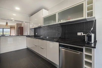 Moradia T3 para Venda em São João das Lampas e Terrugem