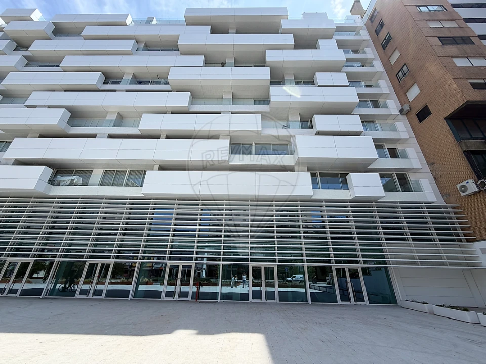Apartamento T2 para Arrendamento em Mafamude e Vilar do Paraíso Foto 8