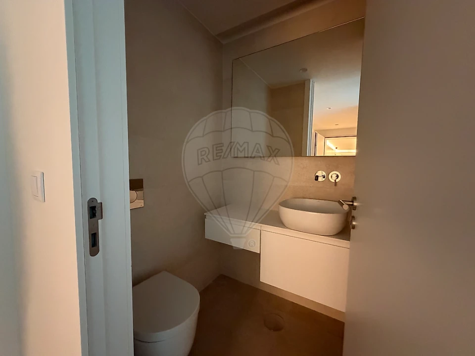 Apartamento T2 para Arrendamento em Mafamude e Vilar do Paraíso Foto 6
