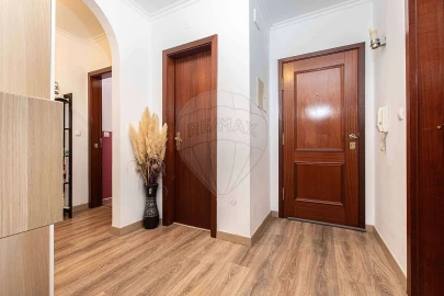 Apartamento T3 para Venda em Vialonga