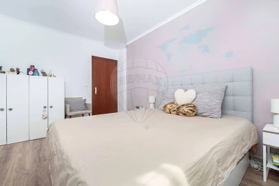 Apartamento T3 para Venda em Vialonga