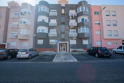 Apartamento T3 para Venda em Vialonga