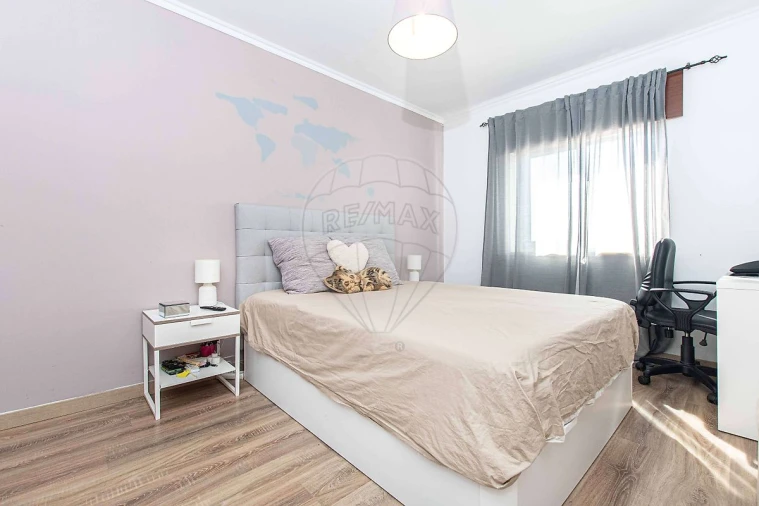 Apartamento T3 para Venda em Vialonga Foto 8
