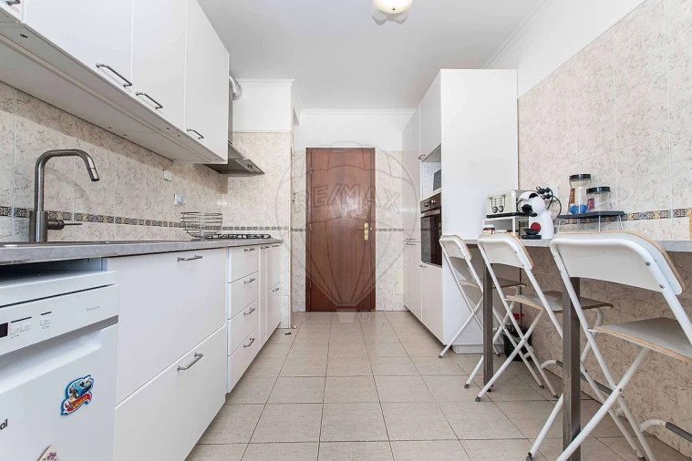 Apartamento T3 para Venda em Vialonga Foto 5