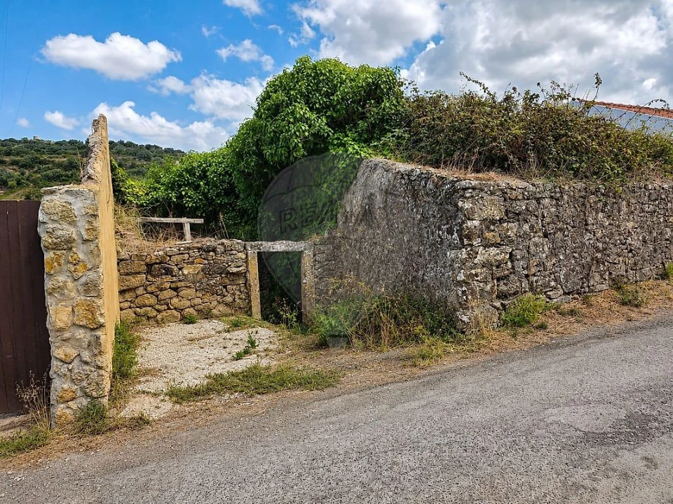 Moradia T1 para Venda em Almargem do Bispo, Pêro Pinheiro e Montelavar Foto 1