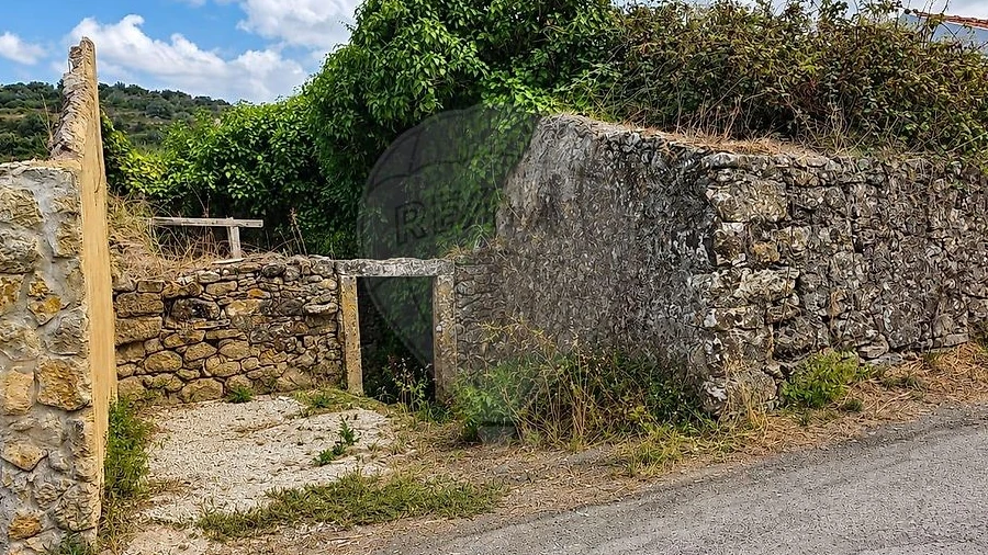 Moradia T1 para Venda em Almargem do Bispo, Pêro Pinheiro e Montelavar
