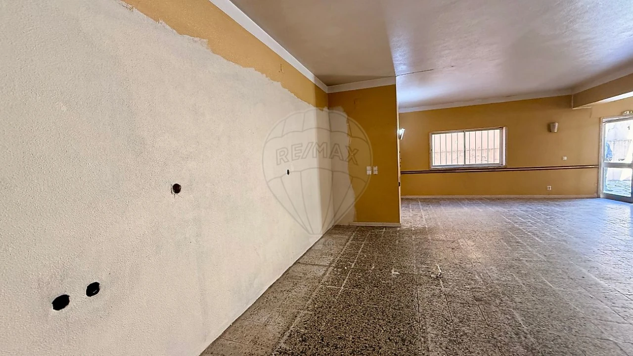 Loja para Arrendamento em Sertã Foto 11