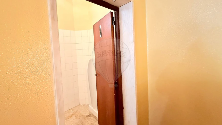 Loja para Arrendamento em Sertã Foto 8