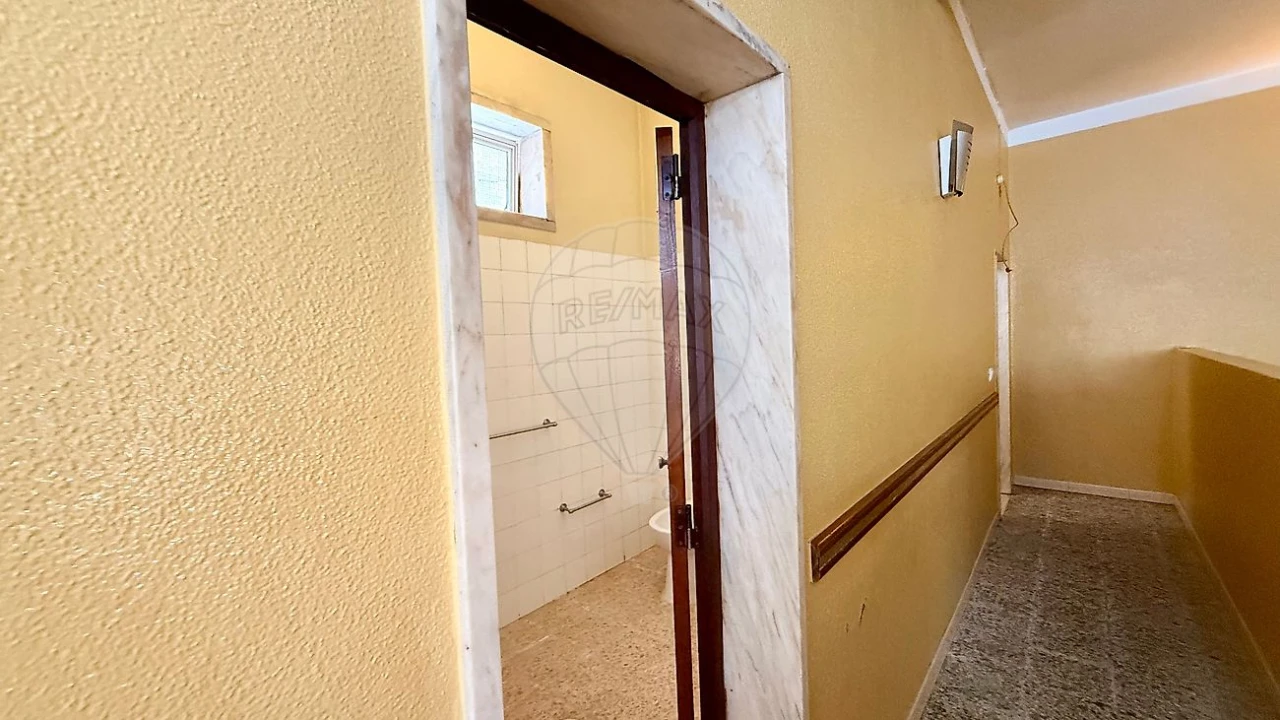 Loja para Arrendamento em Sertã Foto 3