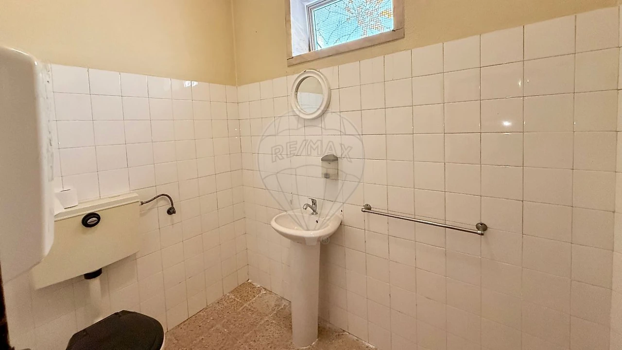 Loja para Arrendamento em Sertã Foto 7