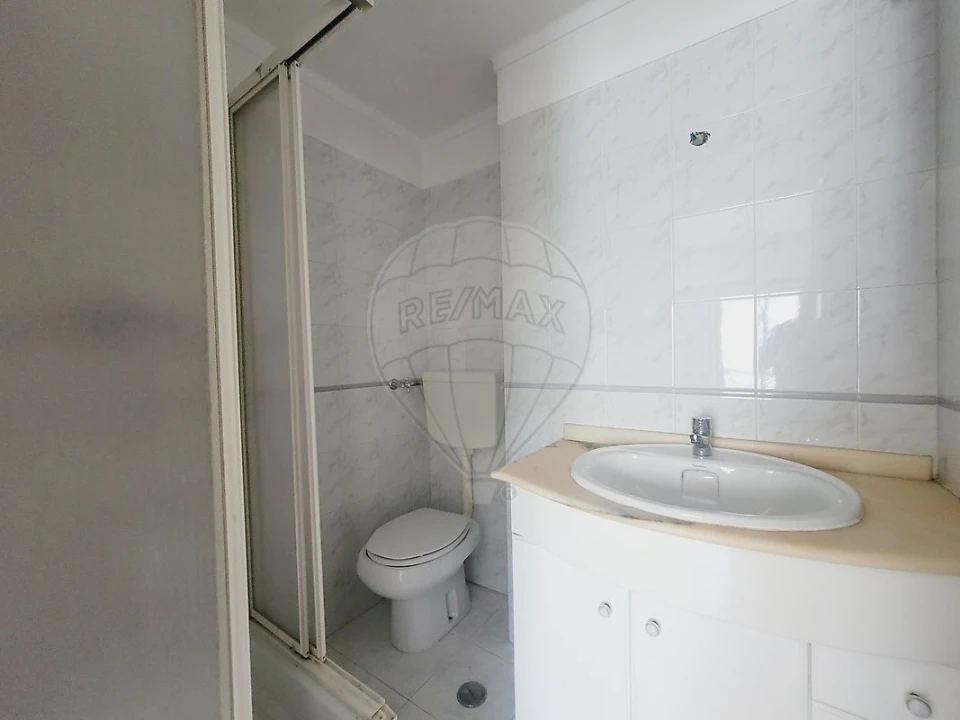 Apartamento T3 para Venda em Rio de Mouro Foto 13
