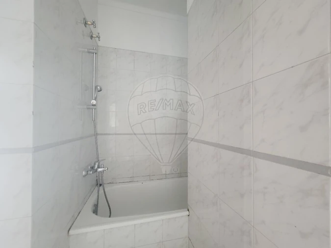 Apartamento T3 para Venda em Rio de Mouro Foto 15