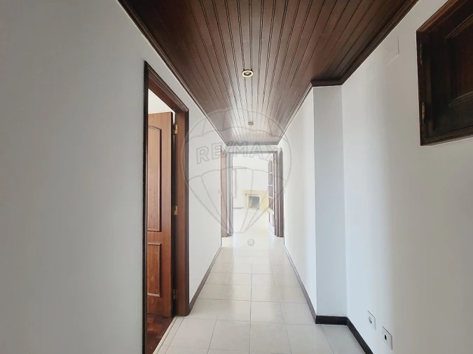 Apartamento T3 para Venda em Rio de Mouro Foto 21