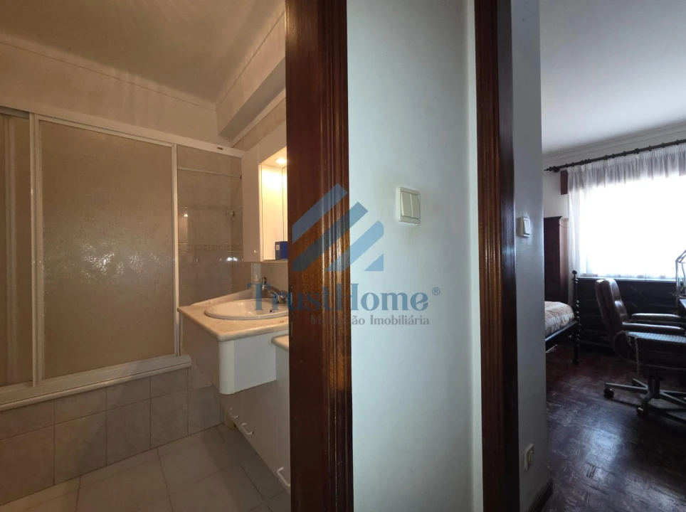 Apartamento T2 para Venda em São Domingos de Rana Foto 10