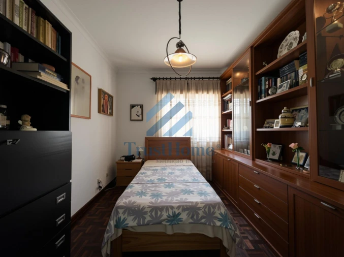 Apartamento T2 para Venda em São Domingos de Rana Foto 4