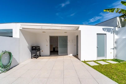 Moradia T3 para Venda em Santa Maria da Feira, Travanca, Sanfins e Espargo
