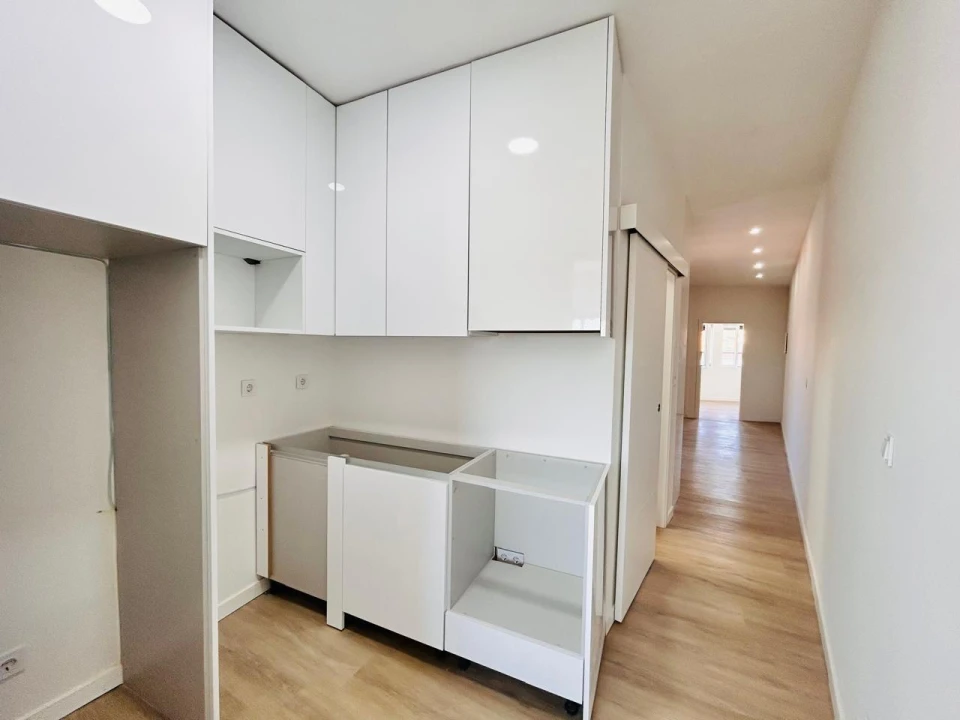 Apartamento T5 para Venda em Pedrouços Foto 14